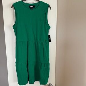 DKNY Sleeveless Emerald Green Tiered Dress with pockets